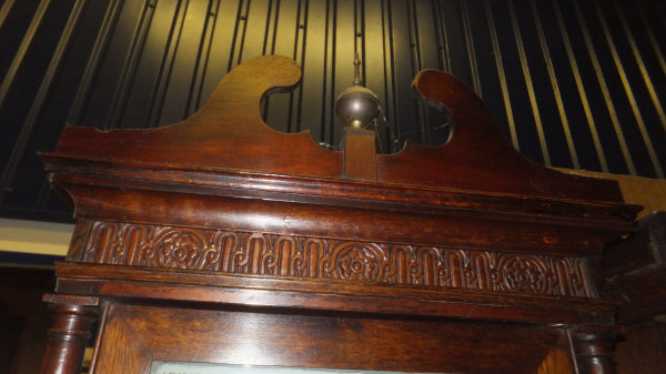 An early 19th Century oak long cased clock, the eight day movement with enamelled dial, Roman and - Image 5 of 17