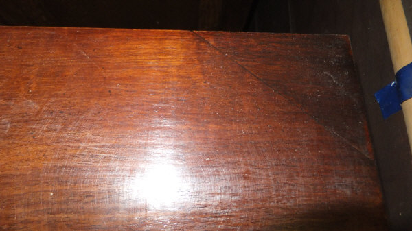 An 18th Century mahogany fold-over tea table, the shaped top above a single frieze drawer on - Image 4 of 6