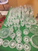 Assorted glassware to include examples b
