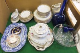 A collection of Royal Doulton "New Roman