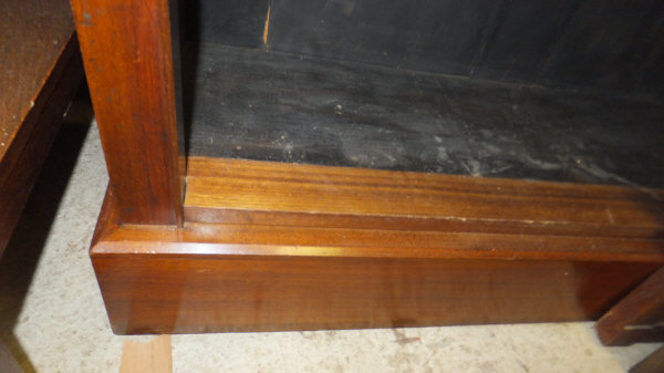 A mahogany veneered seven shelf adjustable open bookcase on simple plinth base CONDITION REPORTS - Image 2 of 8