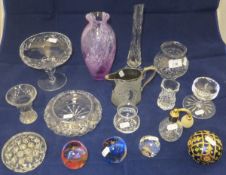 A collection of glassware to include Cai