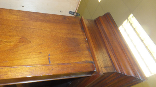 A mahogany veneered seven shelf adjustable open bookcase on simple plinth base CONDITION REPORTS - Image 4 of 8