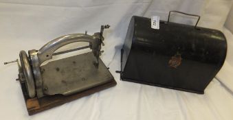 A small vintage Ideal sewing machine, Pa