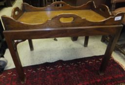 An early 20th Century mahogany butler's tray