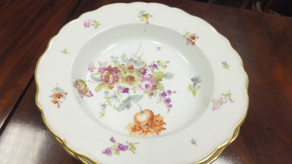 A 20th Century Meissen part dinner service painted with floral sprays and with shaped gilt decorated - Image 7 of 10
