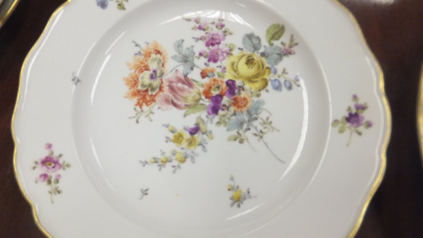 A 20th Century Meissen part dinner service painted with floral sprays and with shaped gilt decorated - Image 6 of 10