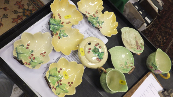 A collection of Hermes "Rythme" pattern porcelain dinner wares to include oval platter, six - Image 9 of 14