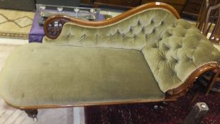 A Victorian mahogany framed chaise longue with green,