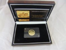 A 9 carat gold double crown coin to commemorate the World War I Centenary (boxed) CONDITION