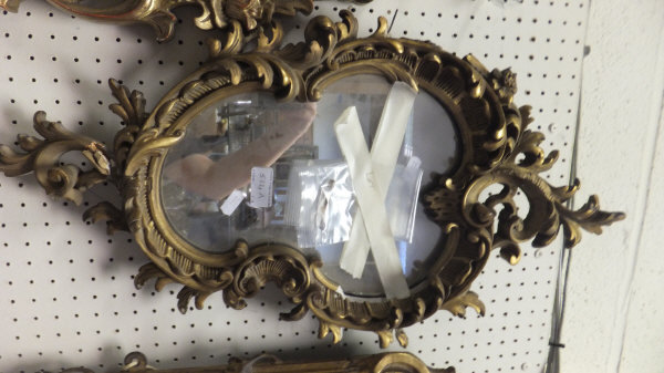 A giltwood and gesso wall mirror in the Rococo taste CONDITION REPORTS Overall with quite a lot of - Image 2 of 5