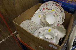 A Bavarian tea service, together with four Old Chelsea dinner plates CONDITION REPORTS Bavarian