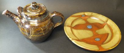 A Tenmoku studio pottery slipware glazed stoneware teapot, 17.