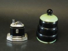An early to mid 20th Century Ronson touch tip enamelled table lighter,