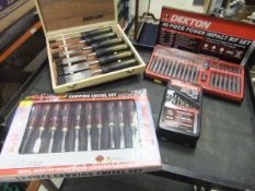 Two chisel sets,