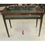 A late 19th / early 20th Century mahogany bijouterie table,