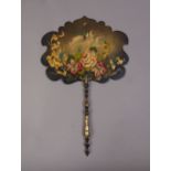 A VICTORIAN PAINTED LACQUER HAND SCREEN,