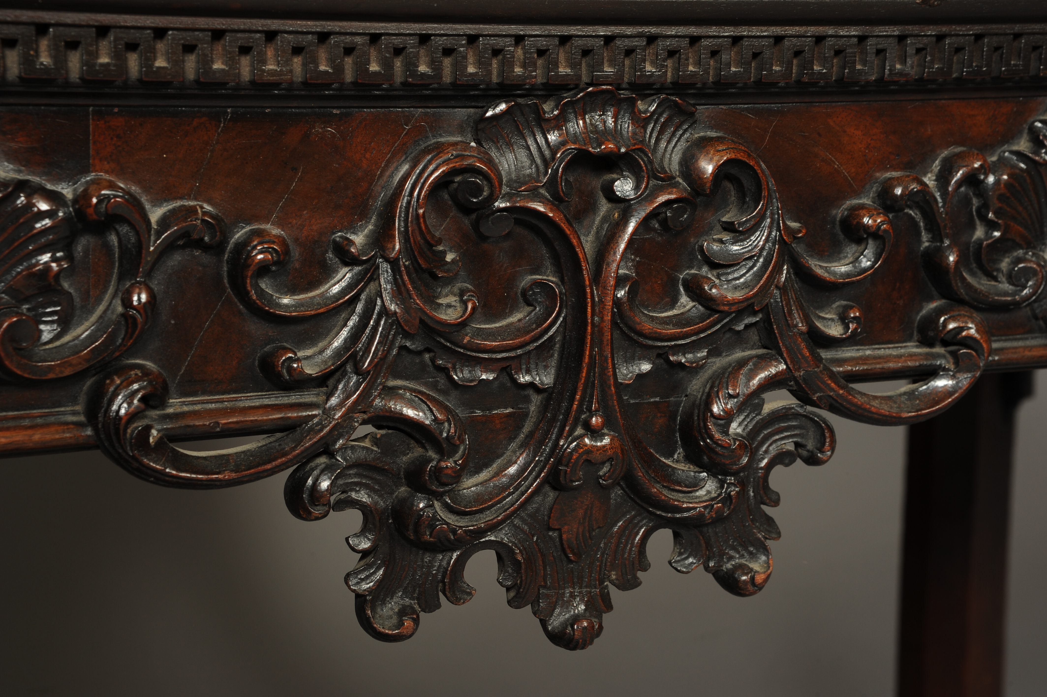 AN 18TH CENTURY MAHOGANY SIDE TABLE, in - Image 4 of 4