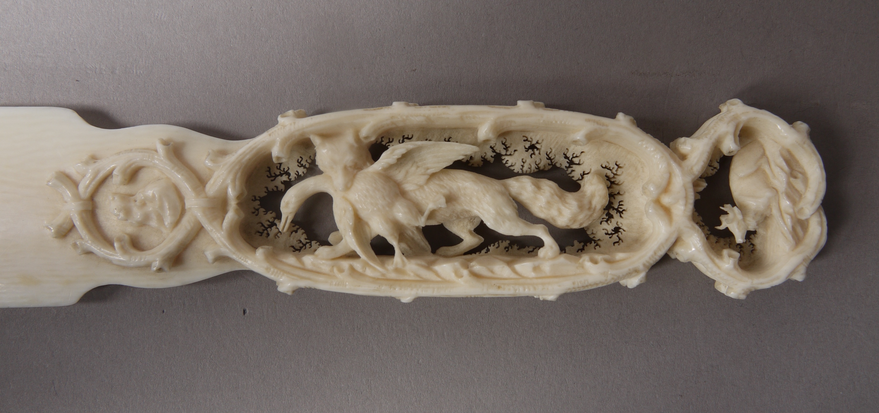 AN AUSTRIAN CARVED IVORY PAGE TURNER, c. - Image 3 of 5