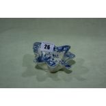 An Early 19th Century Spode Blue And White Transfer Decorated Leaf Shaped Pickle Dish