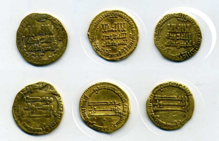 Abbasid dinars (3), dated 148h, 152h, 168h with pellet below, 4.05, 3.76, 4.10g (Bernardi 51),