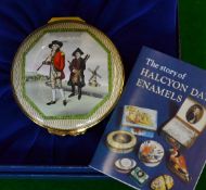 Halcyon Days golfing scene enamel box - the lid is decorated with "Blackheath Golfers Scene" and