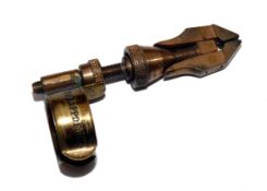 FLY VICE: Rarely seen Victorian Hardy retailed finger or bench brass fly tying vice, 3" overall