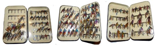 FLIES & BOX: Fine P D Malloch of Perth double leaf black japanned salmon fly clip box, 8" x5",