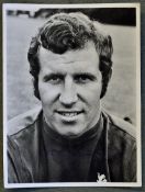 Chelsea black and white autographed player photo of the iconic Peter Osgood hand signed, size 16 x