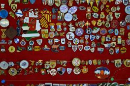 Quantity of European club rugby pin badges mostly enamel featuring countries such as Spain, Poland