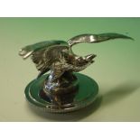 Automobilia. A chromium plated radiator cap and eagle mascot. Late 1920s / early 1930s. Wingspan 8"