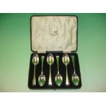 Cased Set of Six Silver Teaspoons. Walker and Hall. Sheffield 1935. 4oz 11dwts