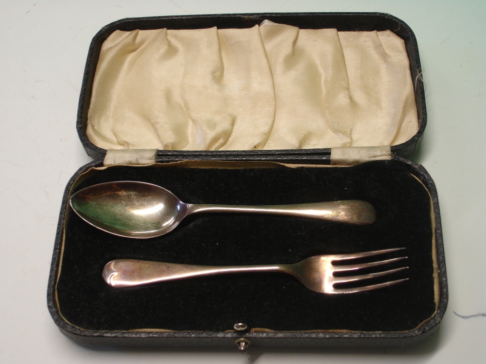 A Silver Christening Spoon and Fork. Cased. Sheffield 1939. 1oz 13dwts