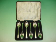 Cased Set of Six Silver Teaspoons. Walker and Hall. Sheffield 1935. 4oz 11dwts