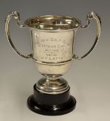 Rare 1931 The New Golf Club Bombay silver trophy made by Mappin and Webb, silver hallmark