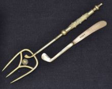 A silver plated and mother o'pearl golfing toasting/crumpet fork c1910- The shaft formed as a golf