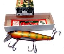 LURE: Pflueger USA Mustang Minnow 9503 wood plug bait, size 5, painted eyes, silver sparkle and