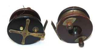 REEL: Preedy Patent 4" mahogany and brass Nottingham starback reel, twin wood handles on brass