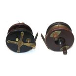 REEL: Preedy Patent 4" mahogany and brass Nottingham starback reel, twin wood handles on brass