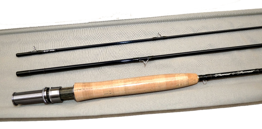 ROD: Thomas & Thomas USA 8'6" 3 piece graphite trout fly rod, No.VE8653, suited to No.5 line,