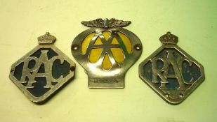 Automobilia An AA car badge no. 5B34356, with two RAC badges. Condition report: Light pitting to