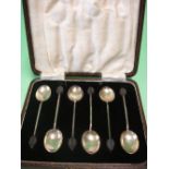 A Cased Set of Six Coffee Spoons With bean terminals. Birmingham 1925. Condition report: All good