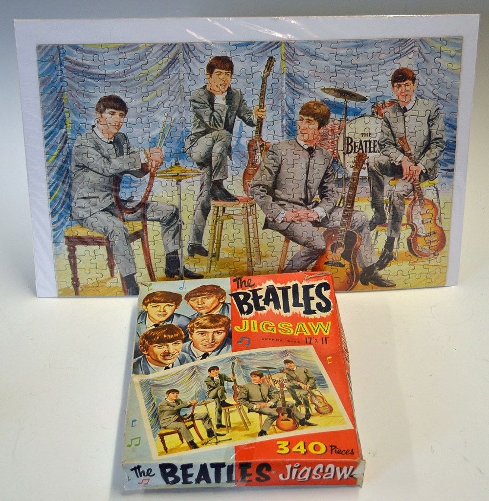 The Beatles Jigsaw 340 Piece Puzzle 1960s puzzle by NEMS Enterprises Ltd, 17" x 11", complete, in - Image 2 of 2