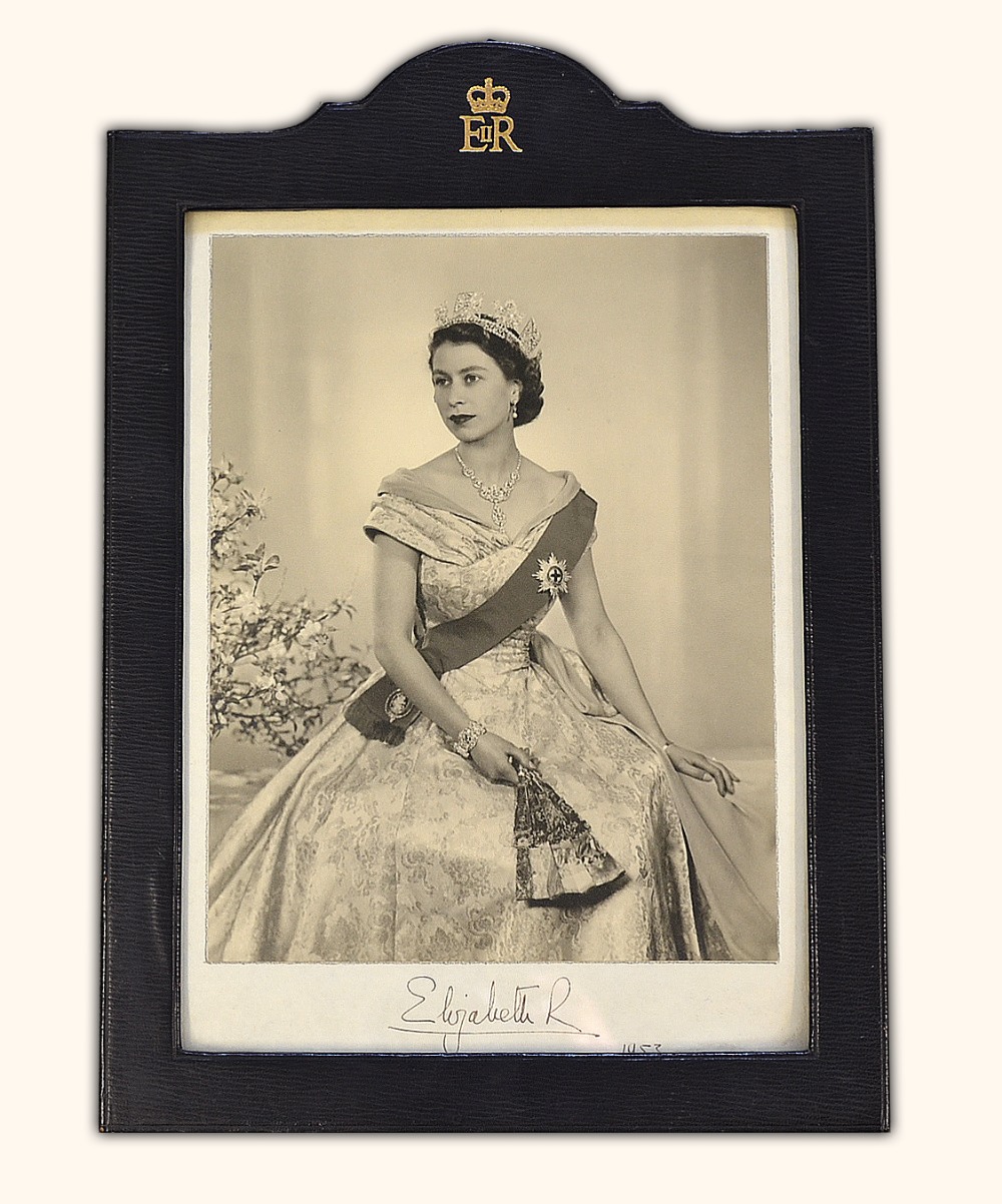 Royalty Elizabeth II Queen of England and Prince Phillip Duke of Edinburgh Signed Photograph - Image 2 of 4