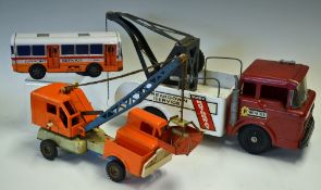 Marx large pressed steel Lorrie Powerhouse Breakdown Truck complete with Chain and Hook retaining