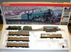 Hornby Railways 00 Gauge R770 'Tees-Tyne Pullman' Train set to include BR Green A4 Class Loco No.