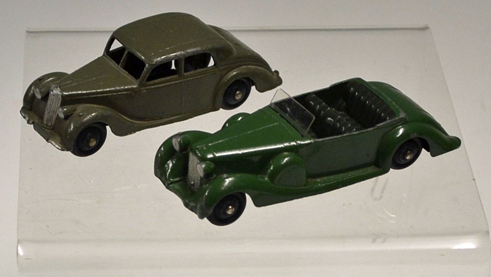 Dinky Toys selection to include Lagonda and a Riley RM, without boxes, in green, with some wear to