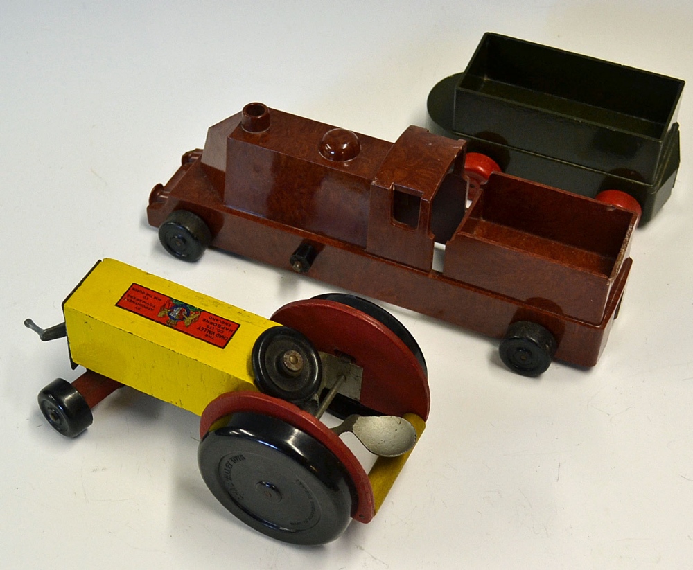Chad Valley Bakelite train toy having brown body with black wheels together with a similar truck - Image 2 of 2