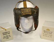 Muhammad Ali - original Everlast USED vintage leather signed head guard -