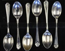 Set of 6x Walker and Hall silver golfing teaspoons - hallmarked Sheffield 1933/34 each spoon is